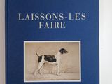la couverture d'un livre sur laquelle figure l'image d'un chien