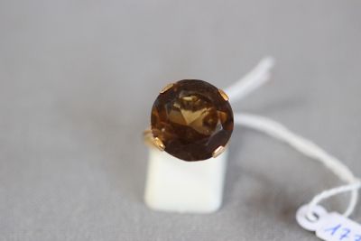 Bague monture or avec quartz fumé pb: 7.48 gr TDD 50