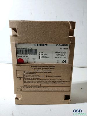 une boîte en carton sur laquelle est collée une étiquette portant l'inscription « linky »