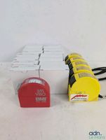 Lot de 19 mètres-rubans à cadran, dont 14 rouges et 5 jaunes… (photo 3)