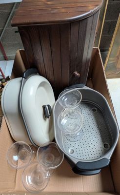 une boîte contenant un certain nombre d'objets