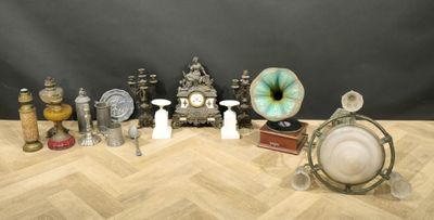 many different types of objects on the table