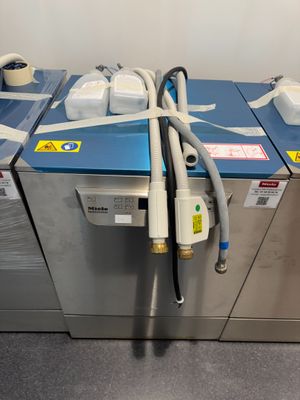 1er ETAGE - LAVEUR STERILISATEUR, PG8583 MIELE PROFESSIONAL …