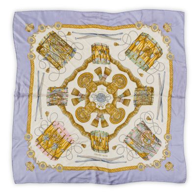 an image of a square scarf with a picture of a castle on it