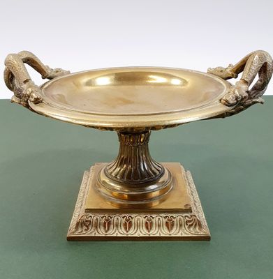 Coupe en bronze : sur piédouche à patine dorée, le corps godronné sur  - Photo 1