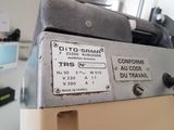 a machine that is sitting on a table in a room