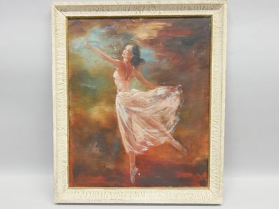 Une peinture à l'huile représentant une femme en robe blanche est accrochée au mur.