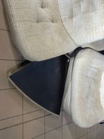 Ensemble de six fauteuils, d'un ottoman et d'un pose-verres … (photo 4)