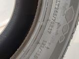 a close up of a tire with a tire tread on it