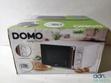 a box with a picture of a microwave inside of it