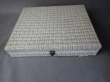 an image of a white box with a heart on top of it
