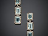 une paire de boucles d'oreilles en aigue-marine et diamants