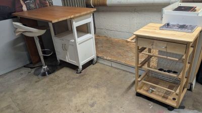 Meuble à roulettes en mélaminé laqué blanc Dessertes en bois…