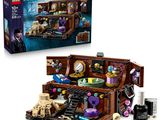 Le coffre Lego Harry Potter est ouvert et prêt à être utilisé pour jouer
