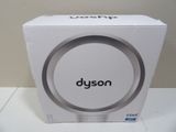 a picture of a white box with a logo on it