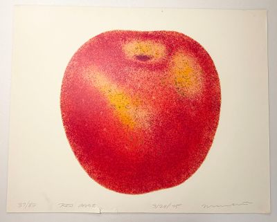 peinture représentant une pomme rouge au cœur jaune sur fond blanc