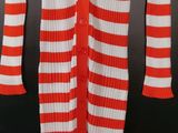 robe-cardigan à rayures rouges et blanches
