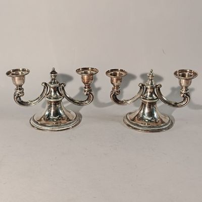 Paire de chandeliers 2 feux en argent 800‰ Pb : 242 et 243,2…
