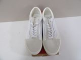 vans old skooler sneakers in white with white laces