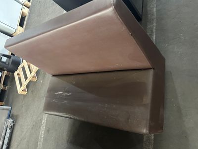 Lot de 2 banquettes, 123x54 cm, en l'état