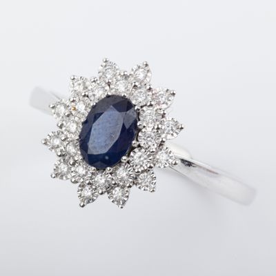 Bague marguerite saphir, double entourage diamants taille br…