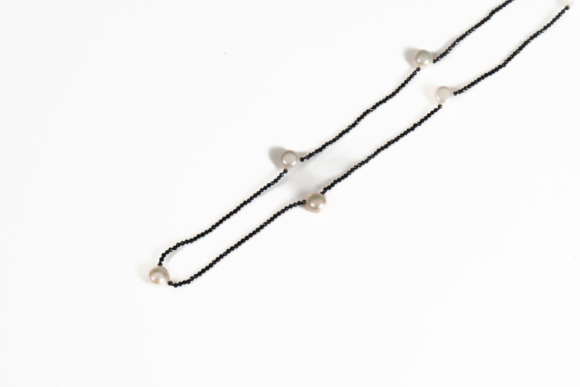 Objets d'art & Curiosités