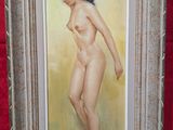 une image représentant un tableau d'une femme nue sur fond rouge