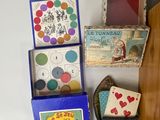 many different items that are sitting on a table