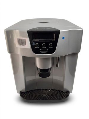 une image d'une machine à café sur fond blanc