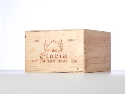 a wooden box that has a wine label on it