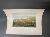 une vieille gravure représentant une vue d'une ville avec une rivière au premier plan