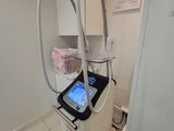 une image représentant une pièce dans laquelle se trouve une machine