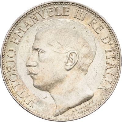 une vieille pièce de monnaie sur laquelle figure le portrait d'un homme