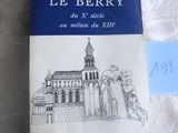 un livre sur la couverture duquel figure le dessin d'une église