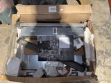 une boîte en carton contenant un ordinateur