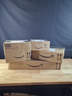 Lot de 4 colis Mystere (Retour Amazon,NPAI, Adresse incomplete, Destoc - Photo 1