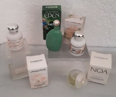 CACHAREL lot de 4 miniatures