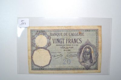 un ancien billet de banque français sur lequel figure le portrait d'une femme
