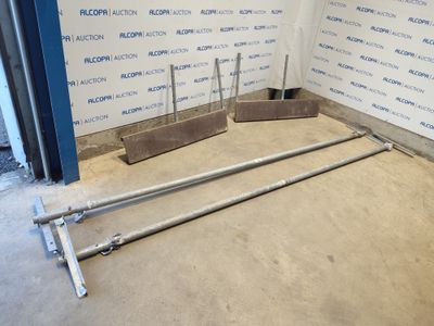 une photo d'une pièce en cours de rénovation