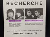 affiche apposée sur la porte d'un commissariat de police en France