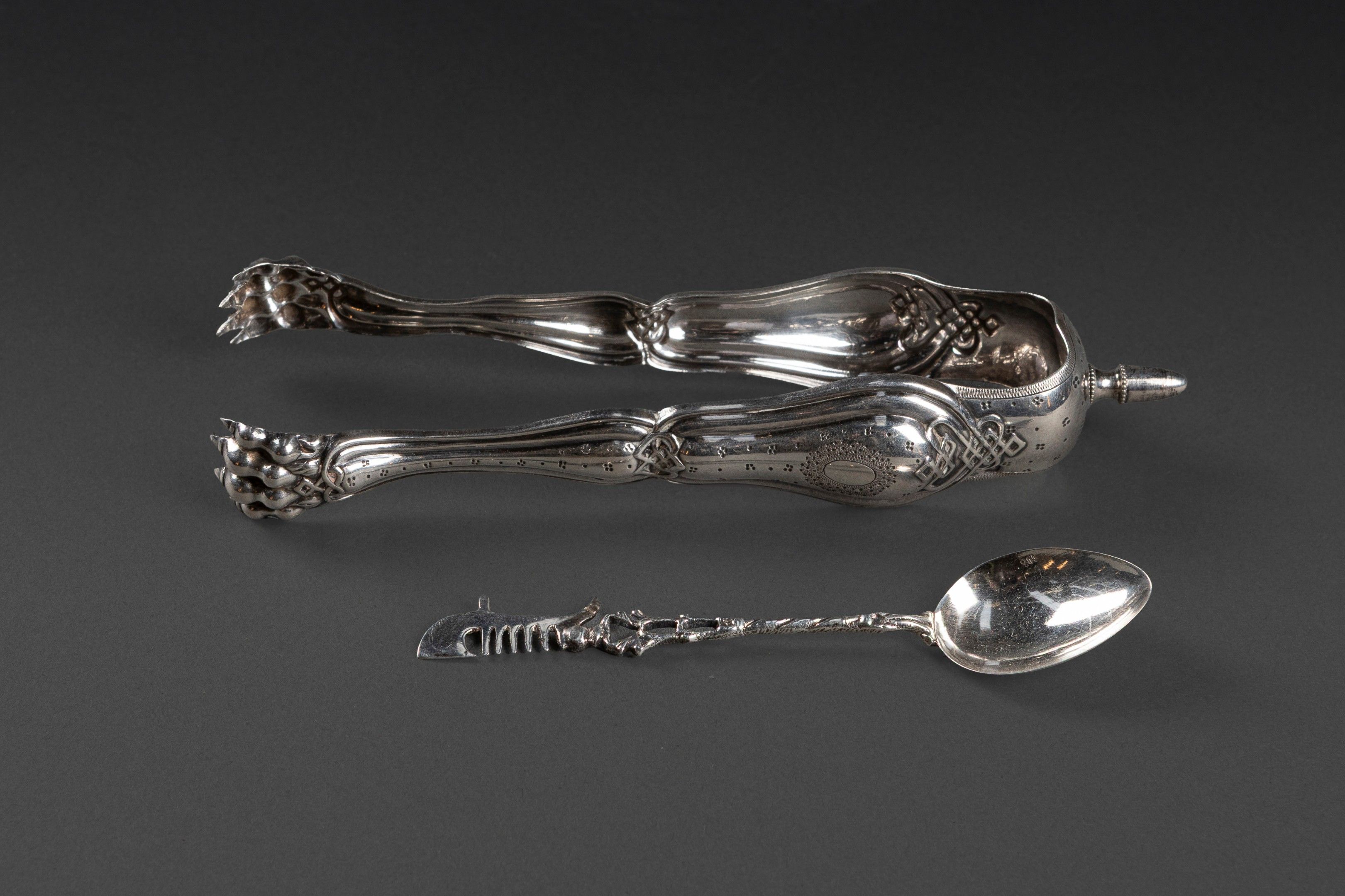 Objets d'art & Curiosités