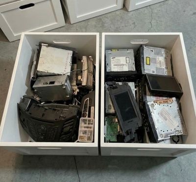 Lot à retirer à Lyon (69008) le lundi, mardi et jeudi de 08h…