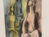 une image représentant le dessin d'une femme assise devant une statue
