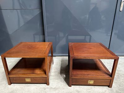 Paire de chevets en bois et placage, ouvrant par un tiroir en partie i - Photo 1