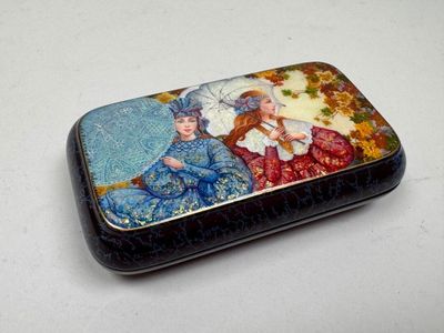 a picture of a box with a picture of two women on it