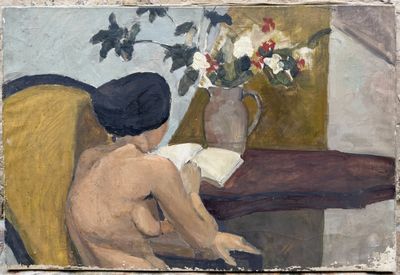 un tableau représentant une femme assise à une table en train de lire un livre