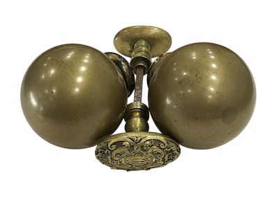 Ensemble en bronze ou laiton comprenant 2 BOULES D'ESCALIER … - Photo 1
