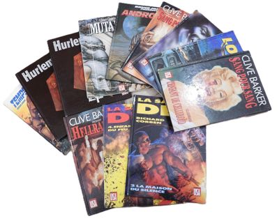beaucoup de livres sur la table