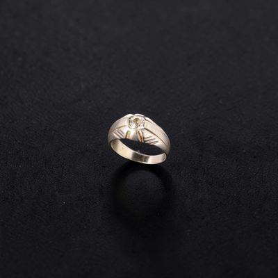 Bague bandeau en or gris 18k (750e), centrée d'un diamant co… - Photo 1