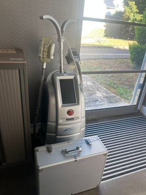 a machine that is sitting on top of a box
